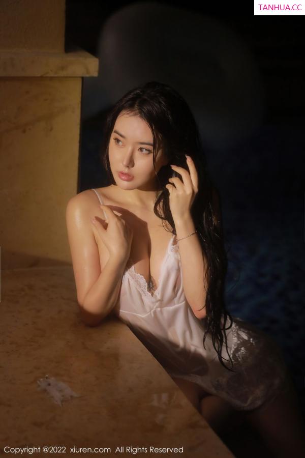 汤曼玲 玛鲁娜 [XiuRen]高清写真图 2022.01.24 No.4504 玛鲁娜Manuela第21张图片